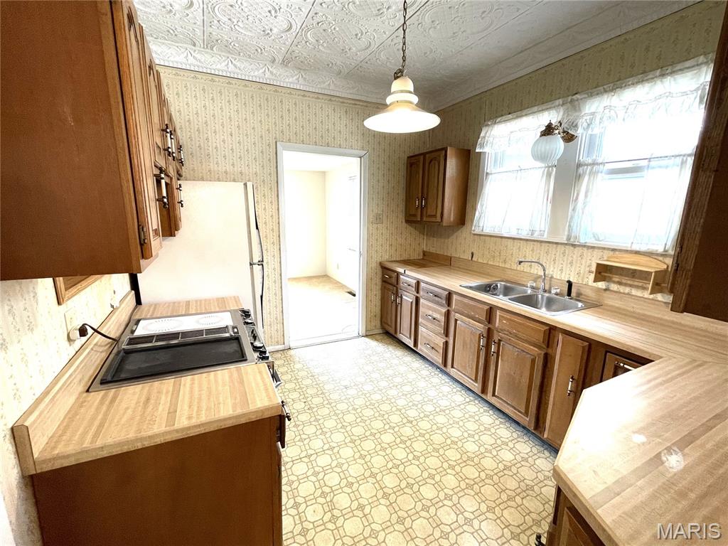 809 Logan Street Alton, IL 62002 - Photo 9 of 23