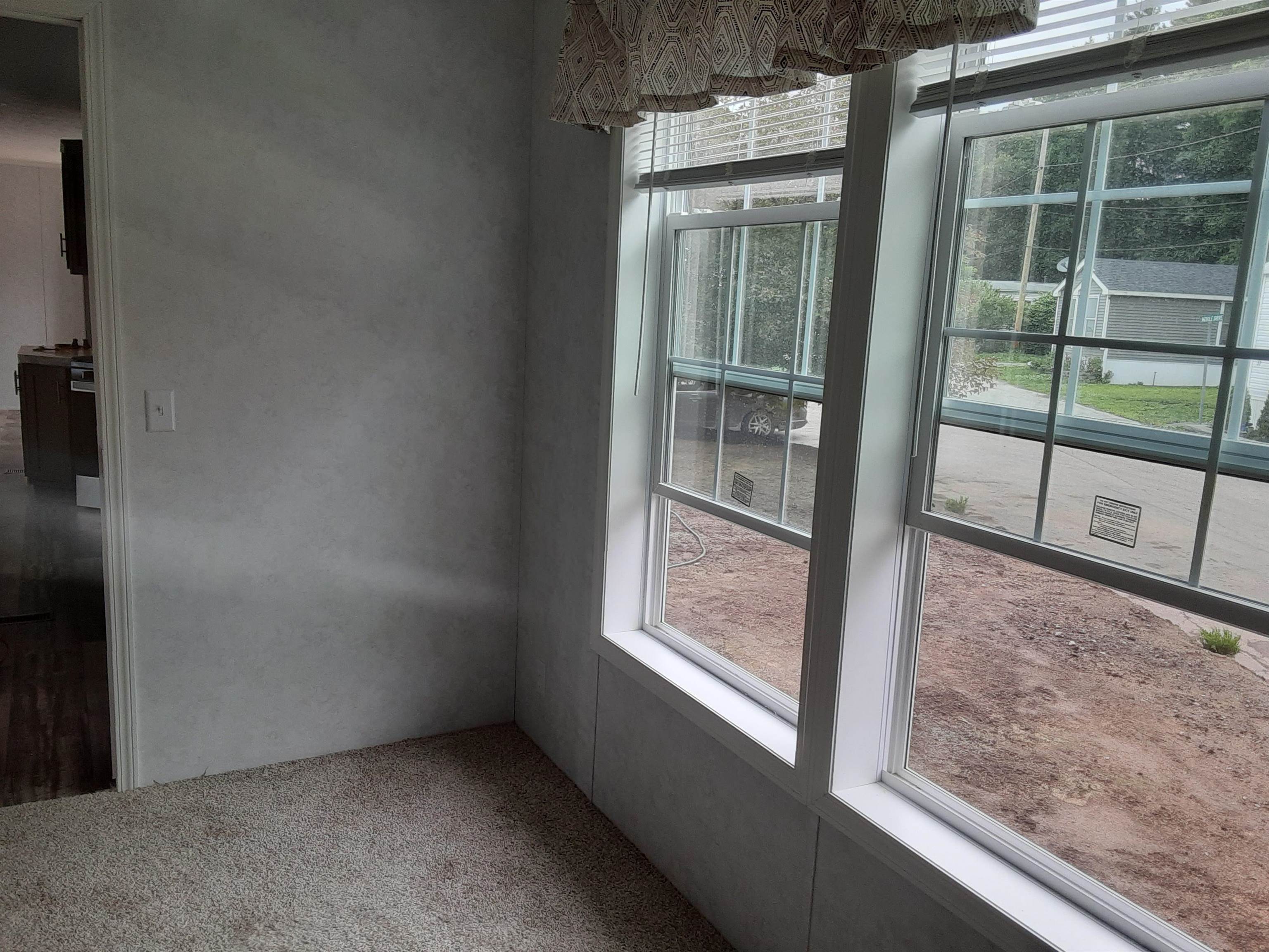 31 Mobile Drive Hudson, NH 03051 - Photo 8 of 37