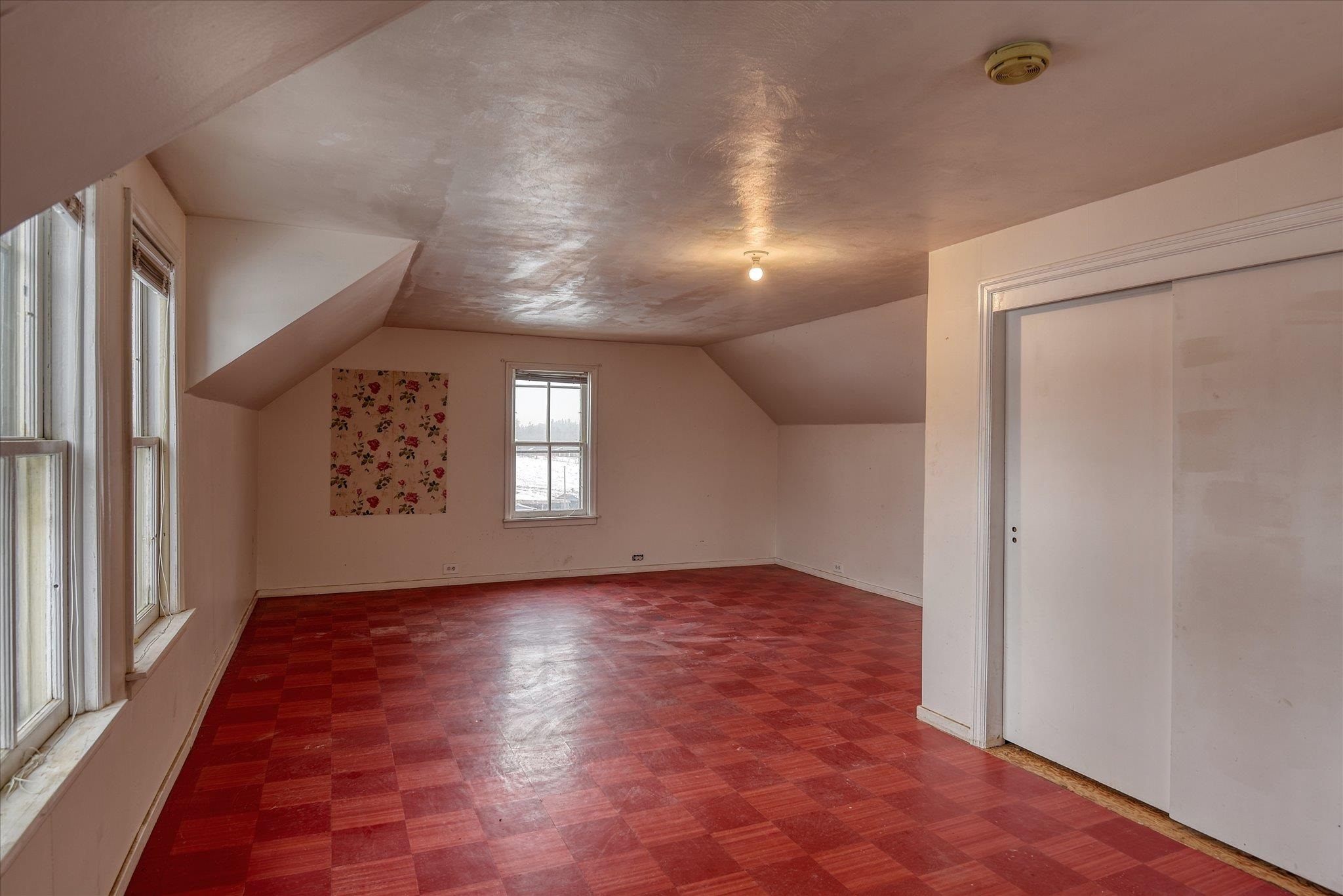 7611 East Bigelow Gulch Road Spokane, WA 99217 - Photo 18 of 41 Gallery Image 18