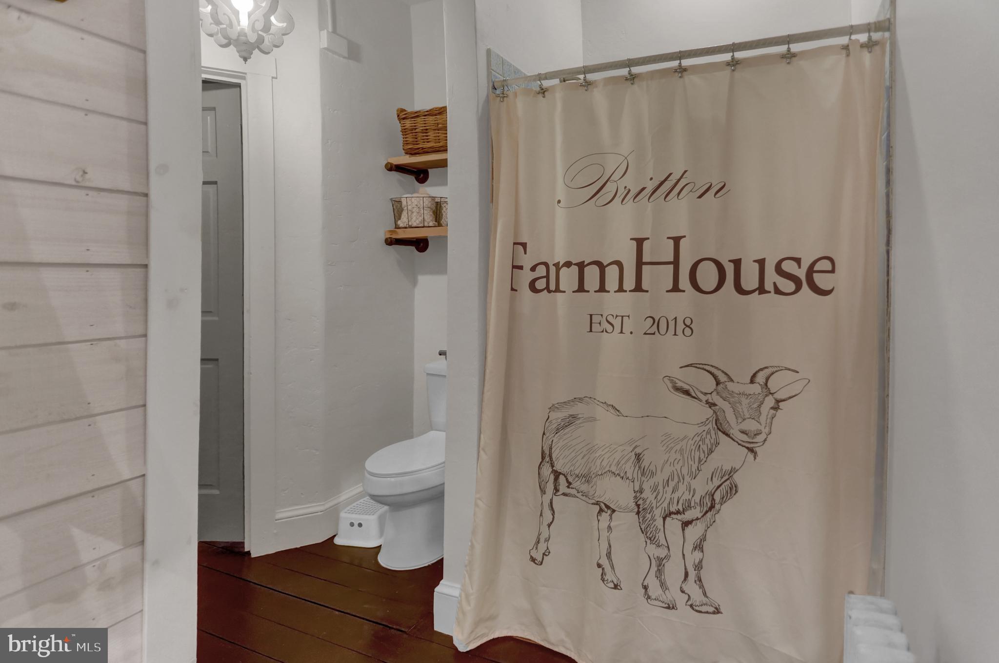 573 Spangler School Road Gettysburg, PA 17325 - Photo 62 of 101 2nd floor bath