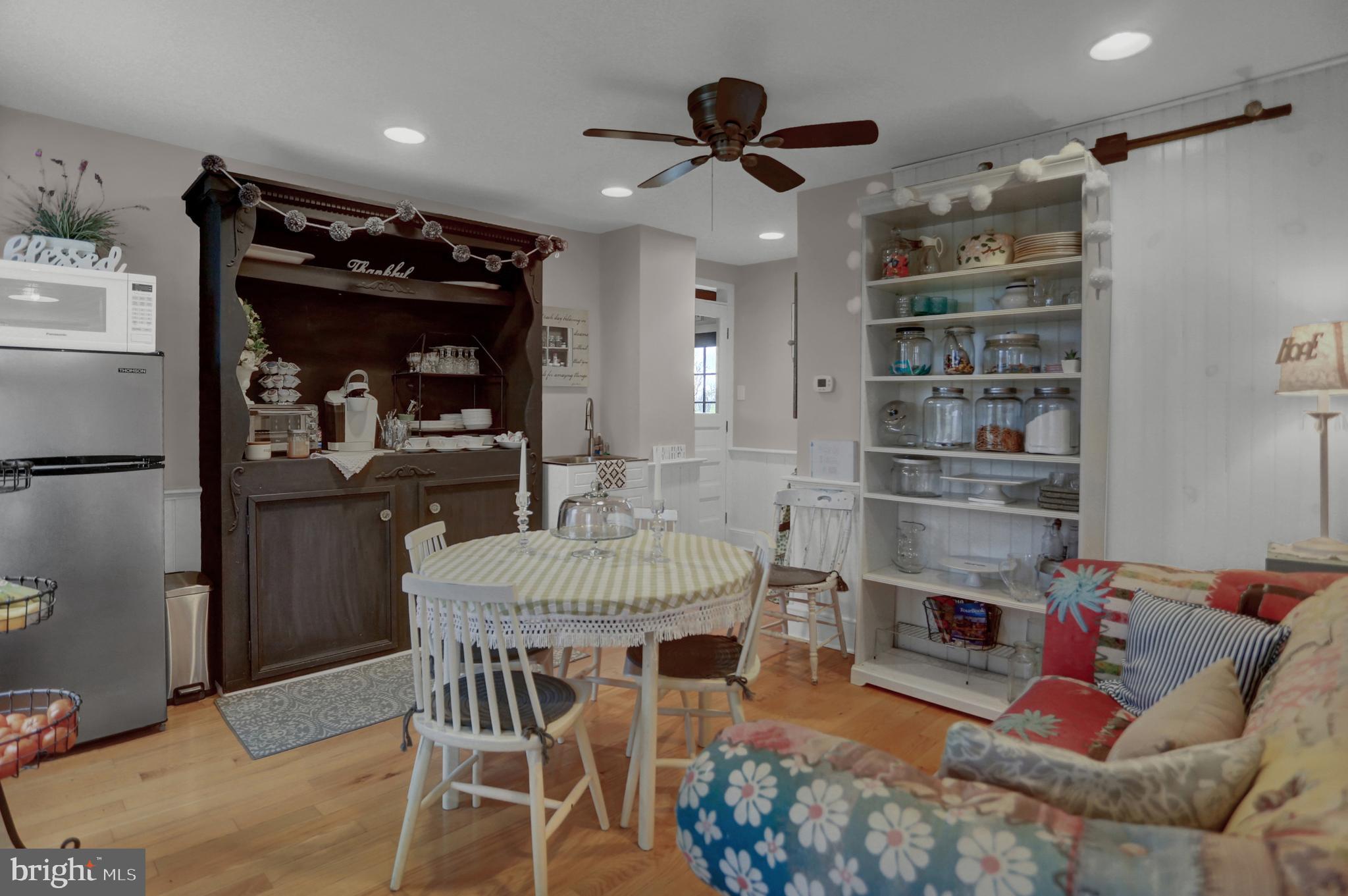 573 Spangler School Road Gettysburg, PA 17325 - Photo 70 of 101 Airbnb breakfast room