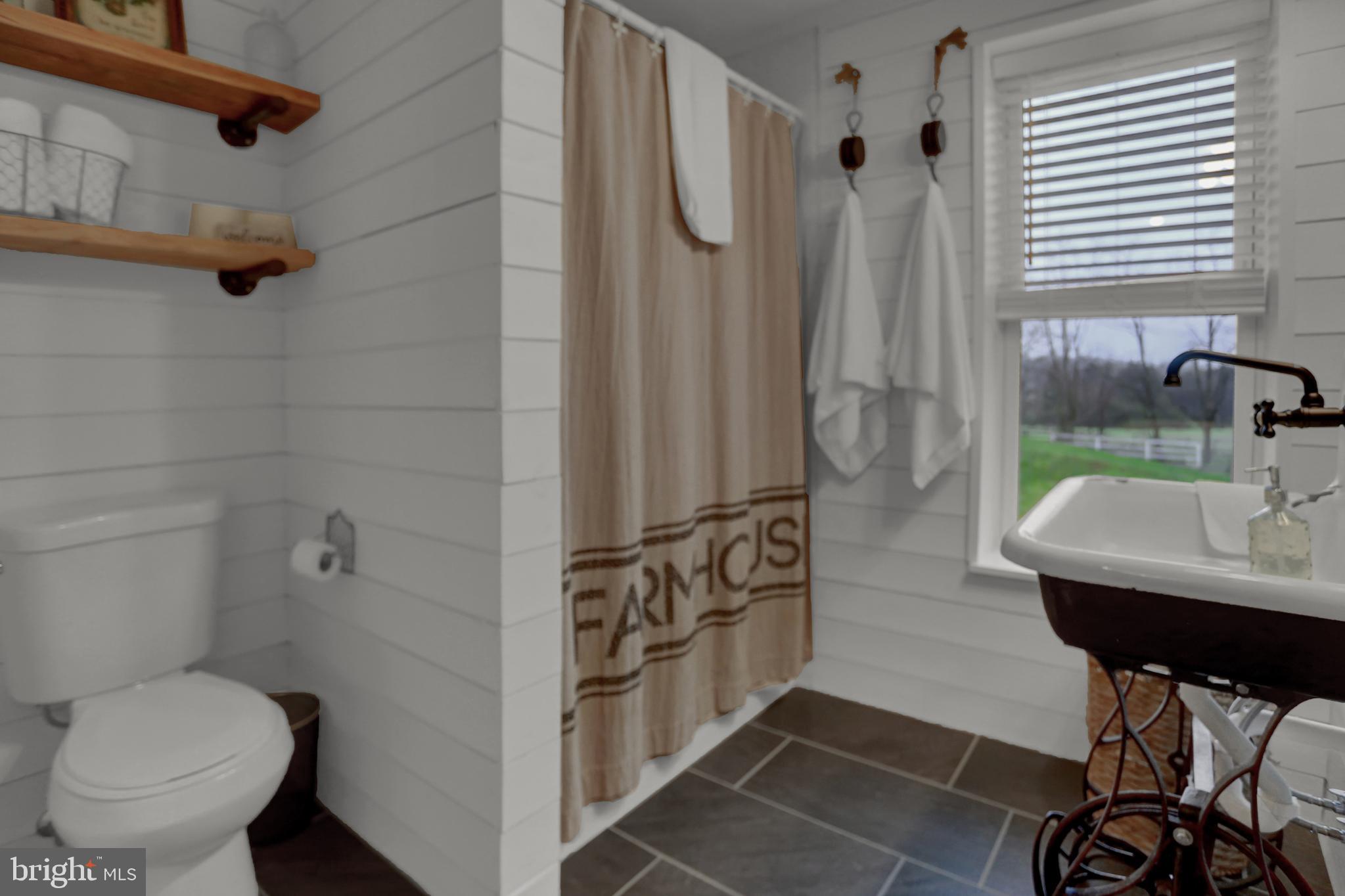 573 Spangler School Road Gettysburg, PA 17325 - Photo 90 of 101 2nd floor rental #3 bath