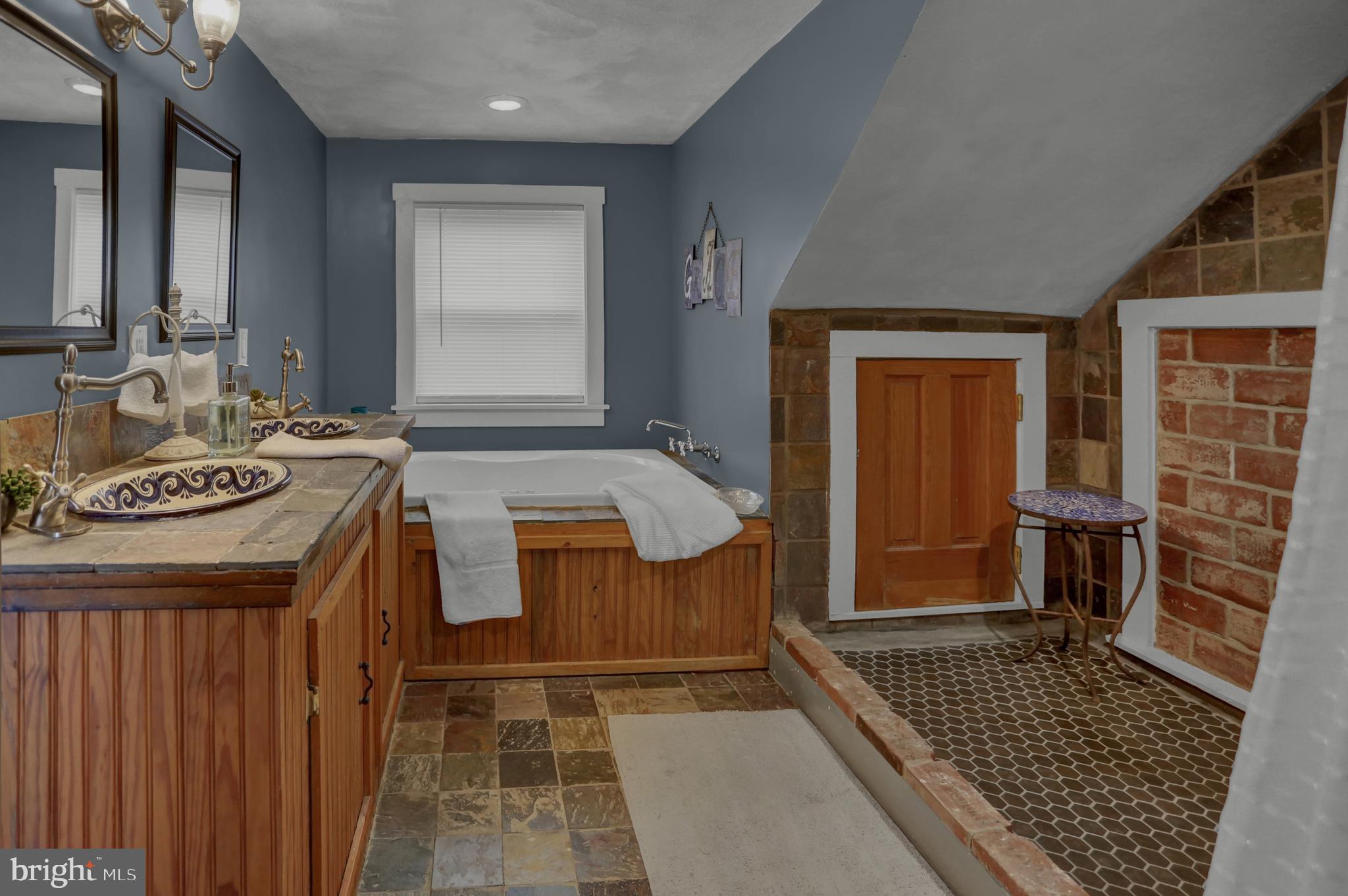 573 Spangler School Road Gettysburg, PA 17325 - Photo 100 of 101 3rd floor rental #4 bath