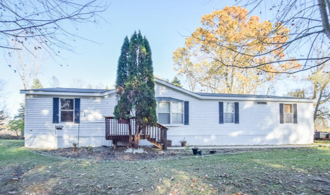 539 Grass Lake Road Coldwater, MI 49036 - Photo 2 of 32 DSC_0245
