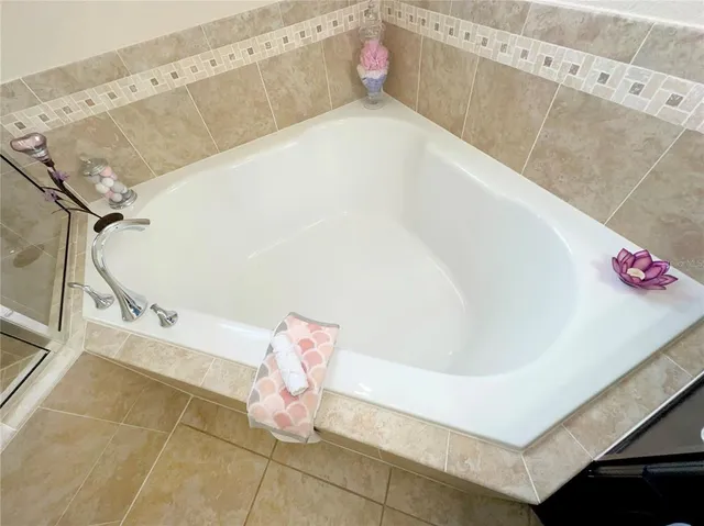 $549,990 | 166 Marylee Lane, Auburndale, FL 33823