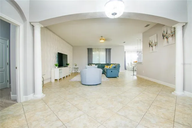 $549,990 | 166 Marylee Lane, Auburndale, FL 33823