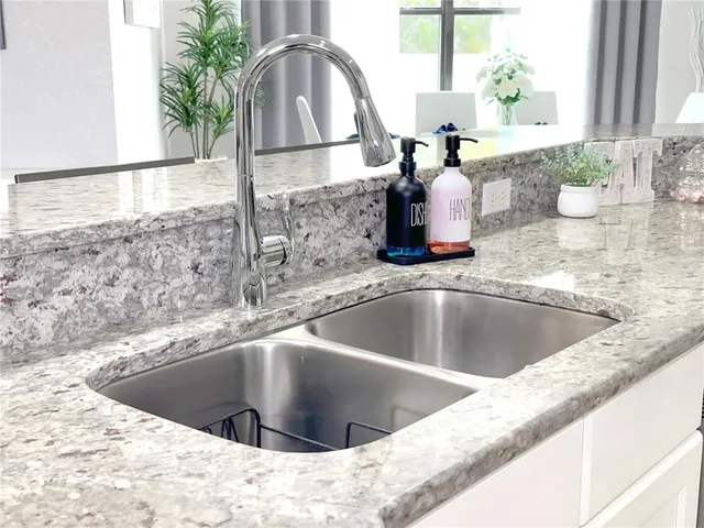 $549,990 | 166 Marylee Lane, Auburndale, FL 33823