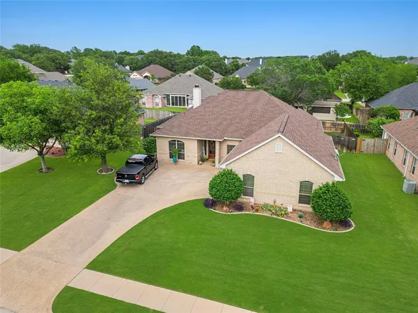$439,000 | 1022 Belmont Drive, Kennedale, TX 76060