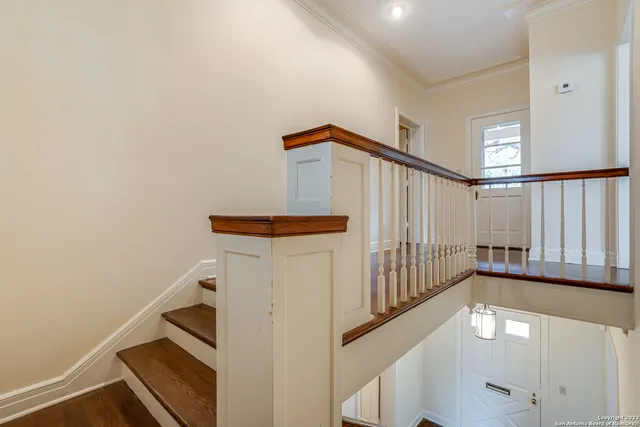 $4,750 | 248 East Summit Avenue, San Antonio, TX 78212