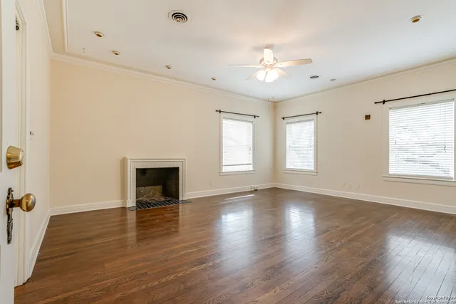 $4,750 | 248 East Summit Avenue, San Antonio, TX 78212