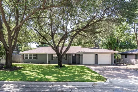 $345,000 | 7009 Willis Avenue, Fort Worth, TX 76116