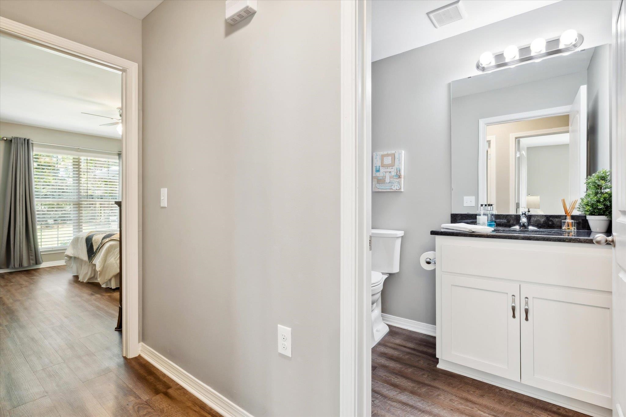 16096 Hoiles Avenue Silverhill, AL 36576 - Photo 12 of 20 Bathroom