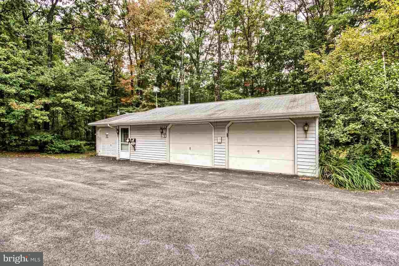 409 Pine Grove Road Gardners, PA 17324 - Photo 5 of 24 Gallery Image 5