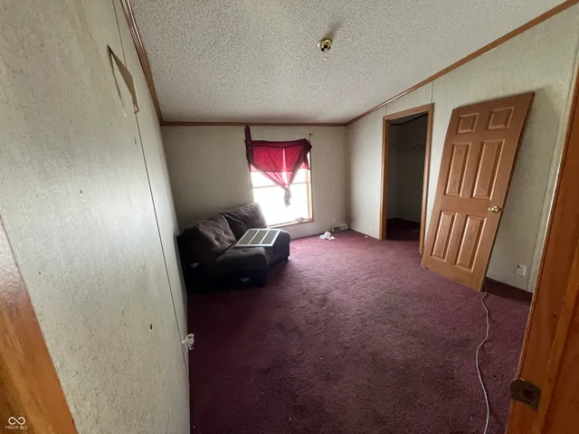 $1 | 225 East County Road 360 North, Anderson, IN 46012