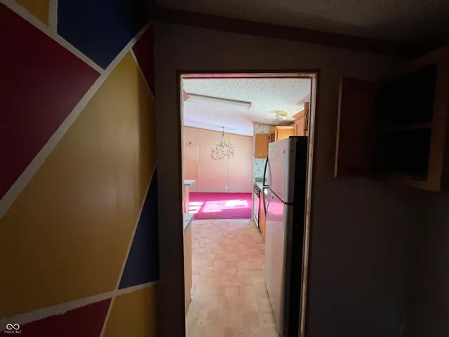 $1 | 225 East County Road 360 North, Anderson, IN 46012