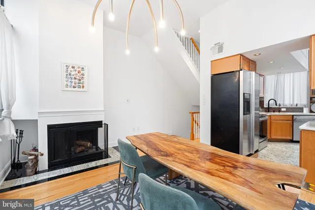 $857,500 | 210 Church Street, Unit 1J, Philadelphia, PA 19106