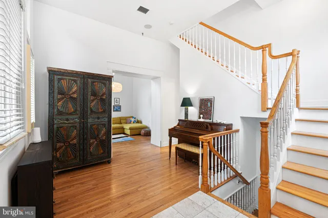 $857,500 | 210 Church Street, Unit 1J, Philadelphia, PA 19106