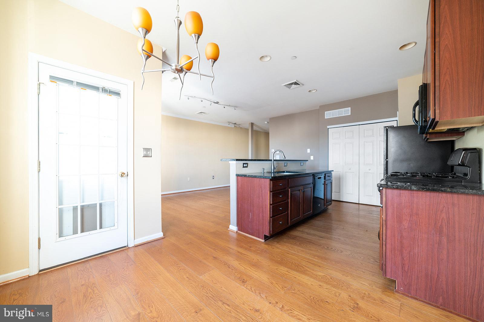 3154 Master Street Philadelphia, PA 19121 - Photo 8 of 34
