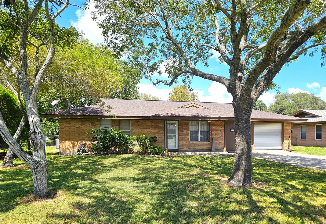 371 Sunset Ingleside, TX 78362 - Photo 2 of 20