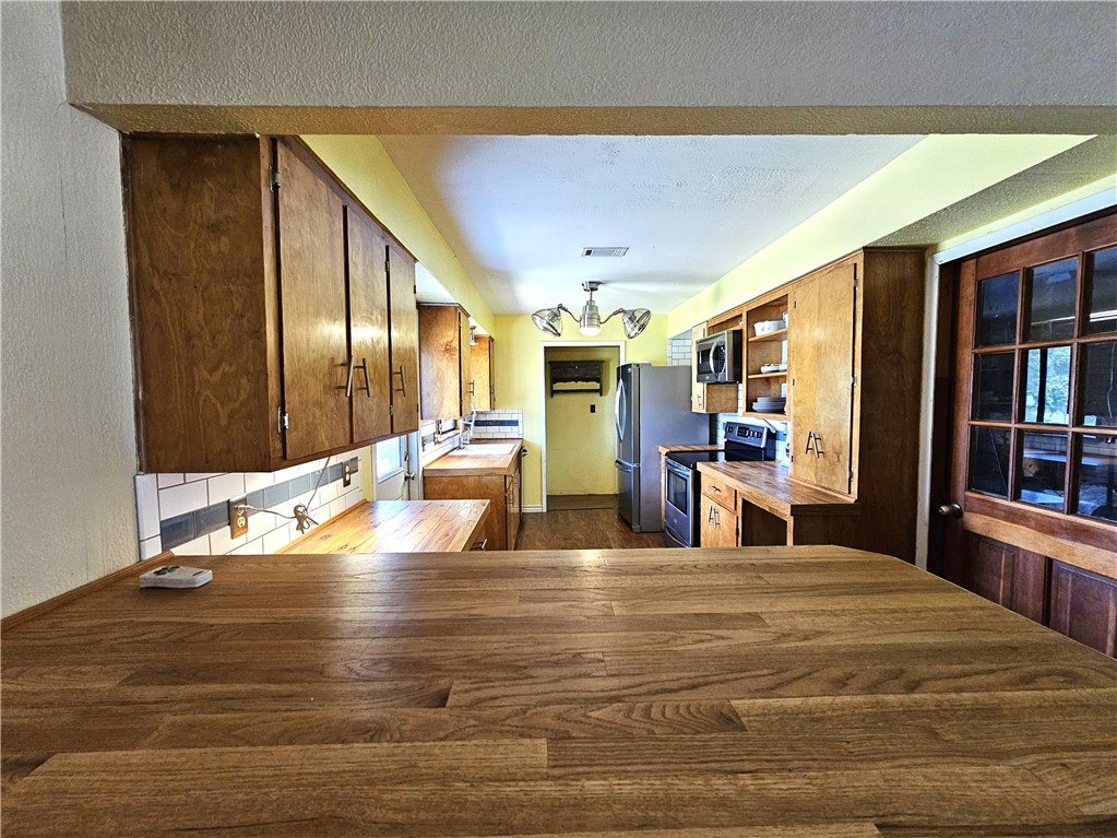 371 Sunset Ingleside, TX 78362 - Photo 7 of 20