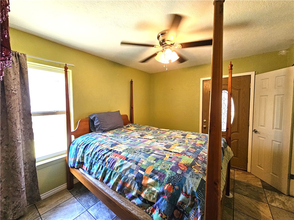 371 Sunset Ingleside, TX 78362 - Photo 10 of 20