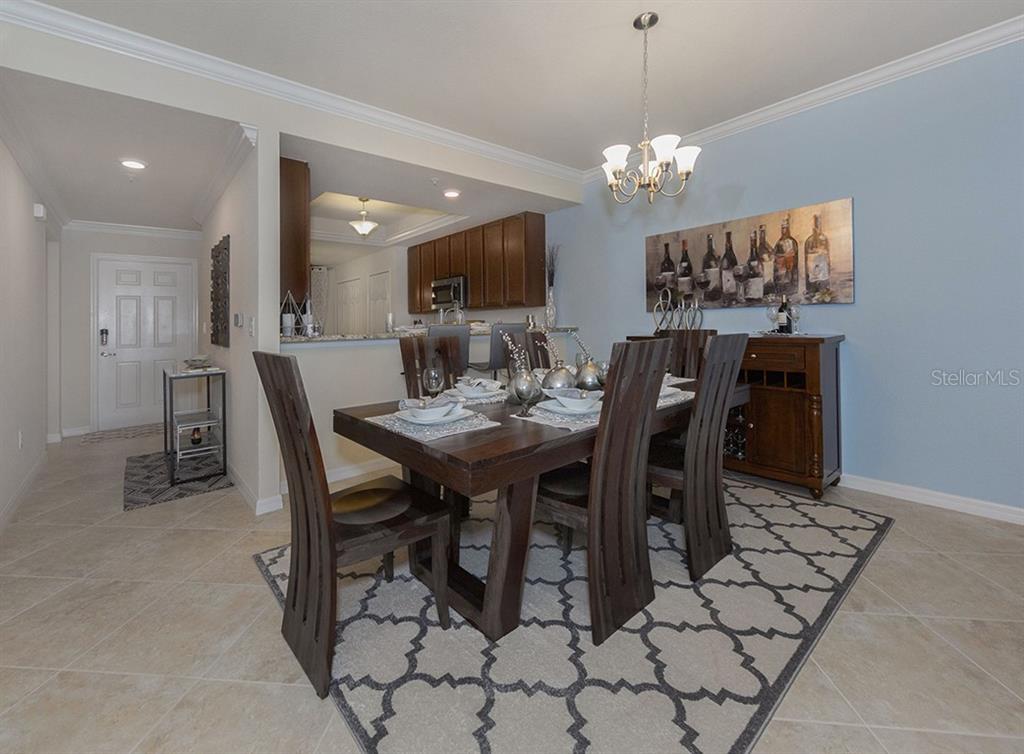 5528 Palmer Circle, Unit 105 Lakewood Ranch, FL 34211 - Photo 12 of 60