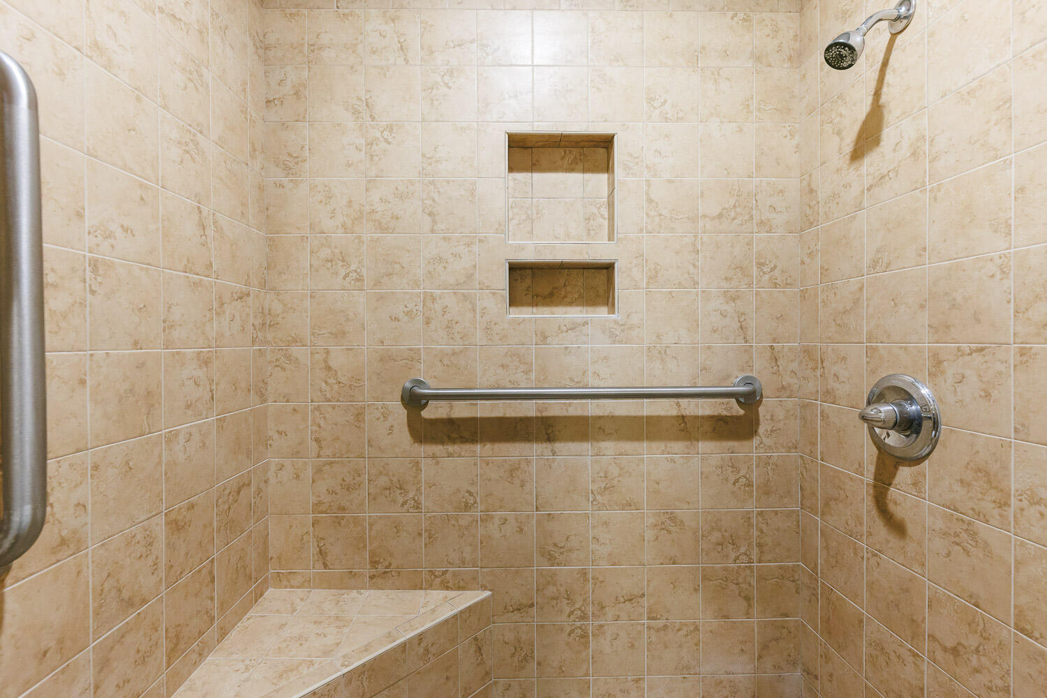 5520 76th Street Lubbock, TX 79424 - Photo 41 of 52 Second Bathroom