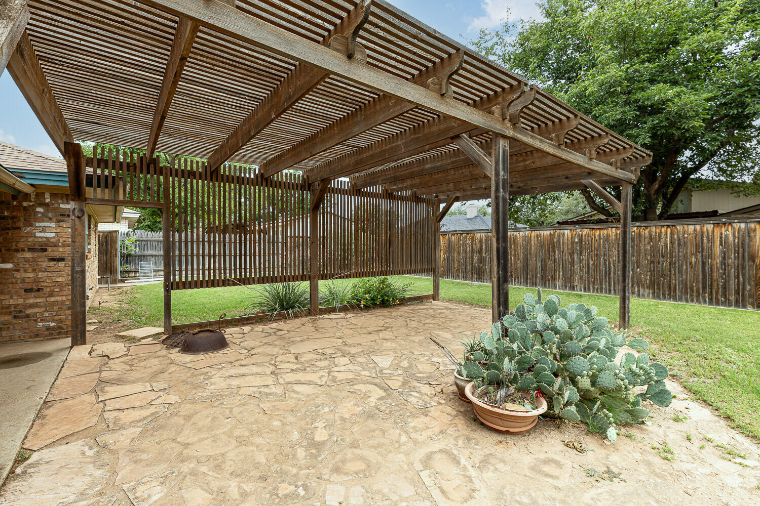 5520 76th Street Lubbock, TX 79424 - Photo 49 of 52 Covered Patio