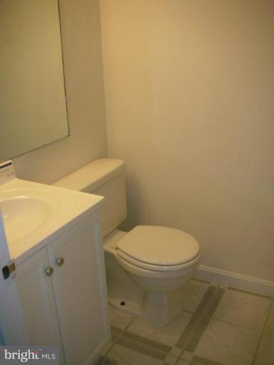 2228 Castle Rock Square, Unit 2B Reston, VA 20191 - Photo 8 of 9 Bath #1