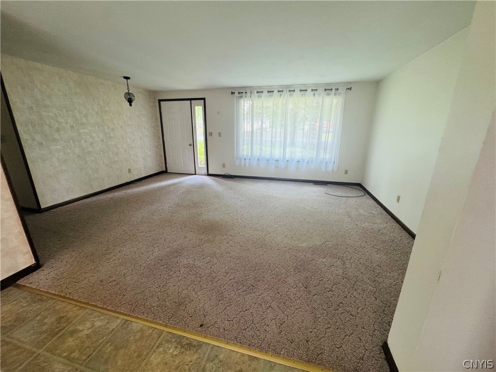 5336 Caughdenoy Road Clay, NY 13041 - Photo 8 of 17