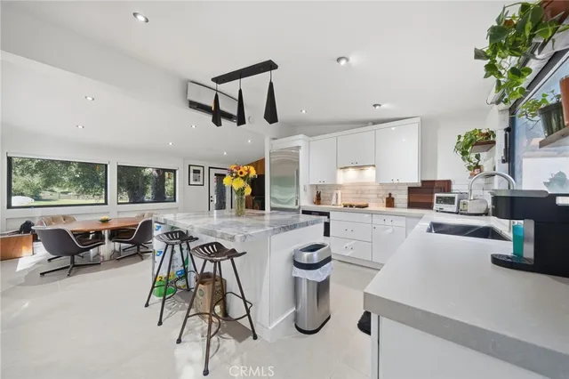 $1,195,000 | 40730 Calle Bandido, Murrieta, CA 92562