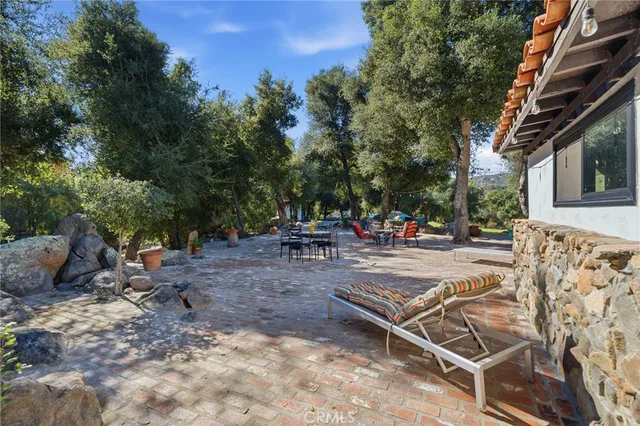 $1,195,000 | 40730 Calle Bandido, Murrieta, CA 92562