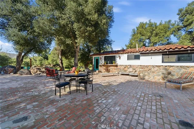 $1,195,000 | 40730 Calle Bandido, Murrieta, CA 92562