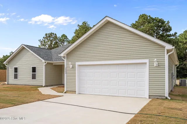 $326,900 | 2624 Fountaintown Road, Chinquapin, NC 28521