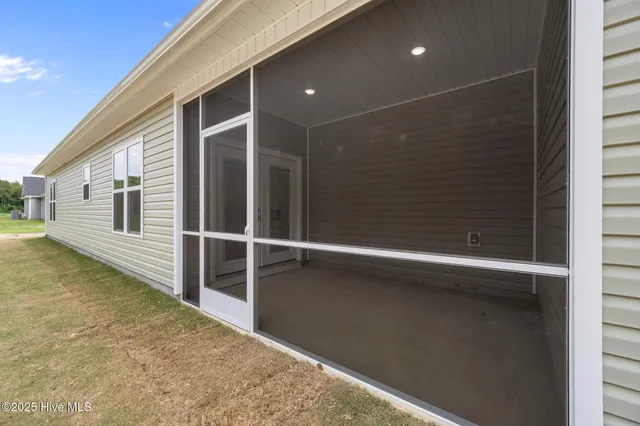 $326,900 | 2624 Fountaintown Road, Chinquapin, NC 28521