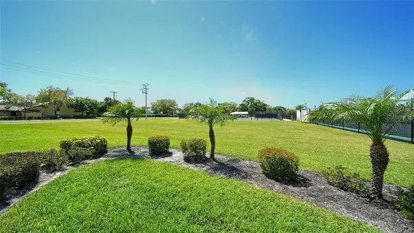 $2,600 | 7510 Preserves Court, Sarasota, FL 34243