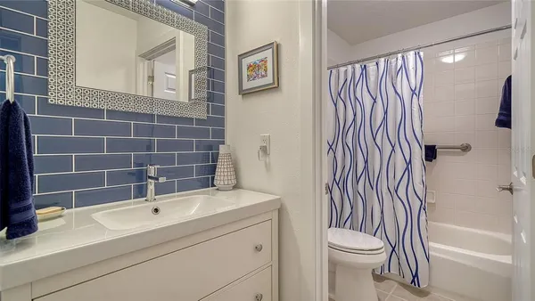 $2,600 | 7510 Preserves Court, Sarasota, FL 34243