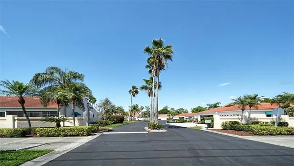 $2,600 | 7510 Preserves Court, Sarasota, FL 34243