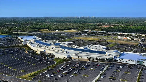 $2,600 | 7510 Preserves Court, Sarasota, FL 34243