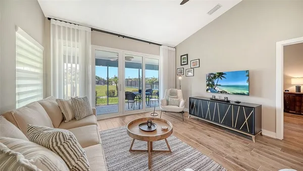 $2,600 | 7510 Preserves Court, Sarasota, FL 34243