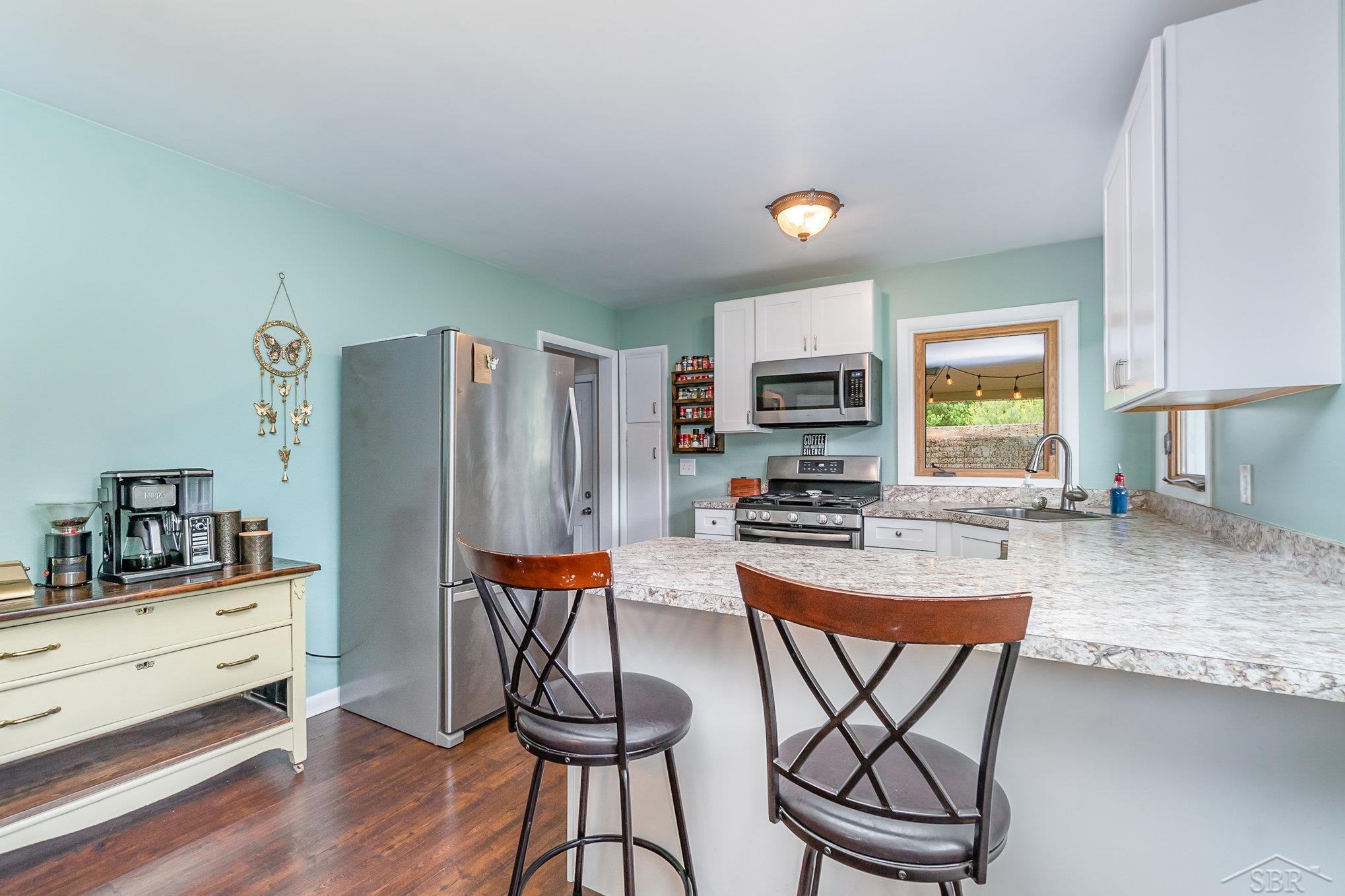 8655 North River Road Freeland, MI 48623 - Photo 13 of 29