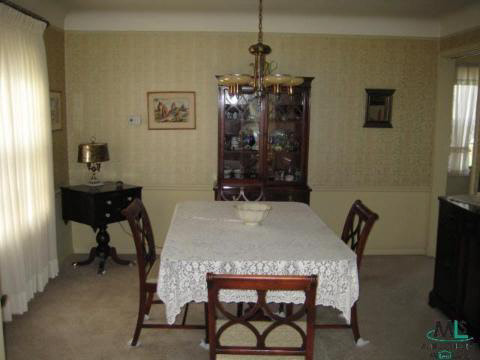 1960 Broadstone Road Grosse Pointe, MI 48236 - Photo 3 of 9 622819-2.JPG