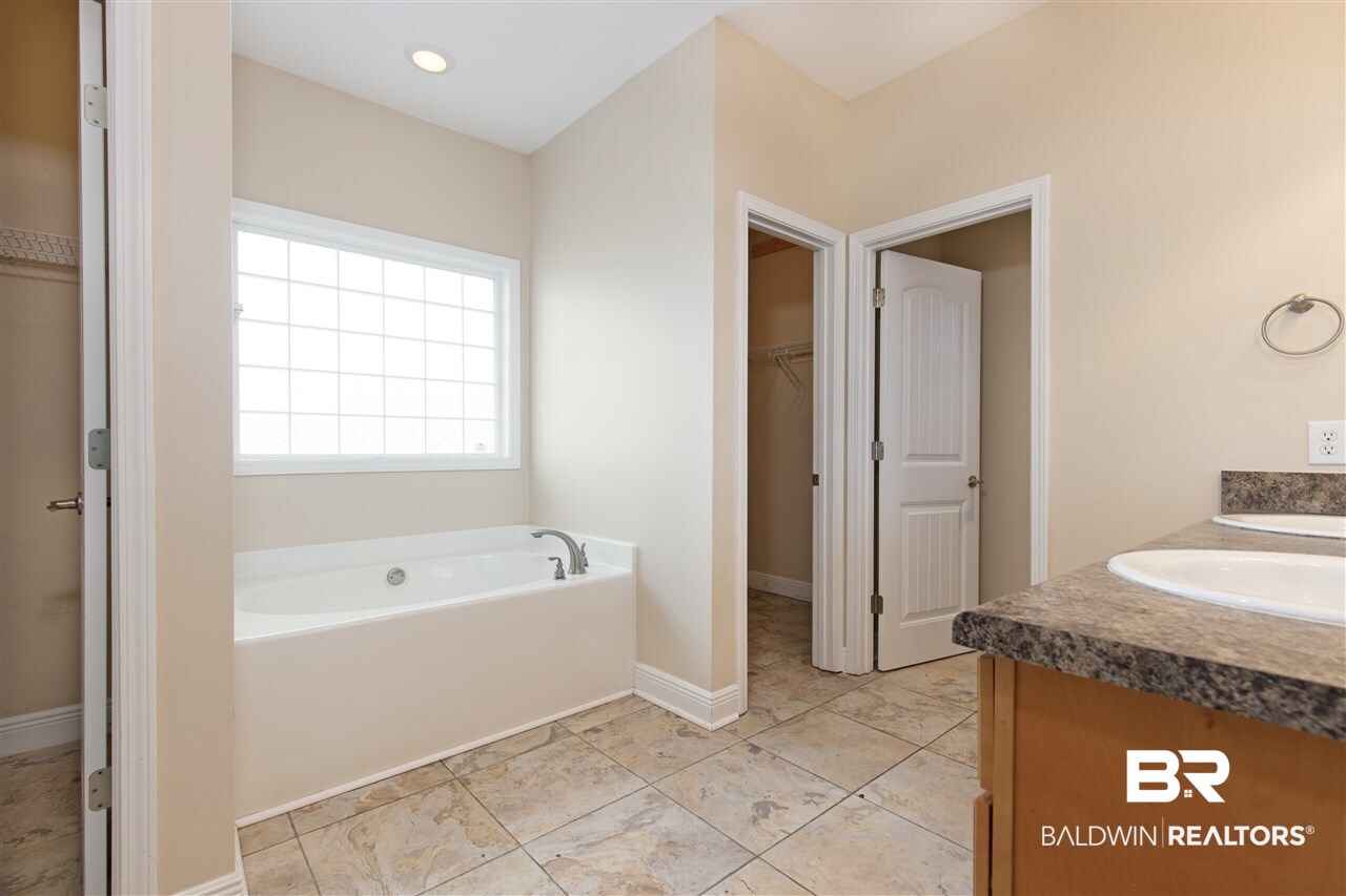 7330 Saybrook Boulevard Mobile, AL 36619 - Photo 13 of 24