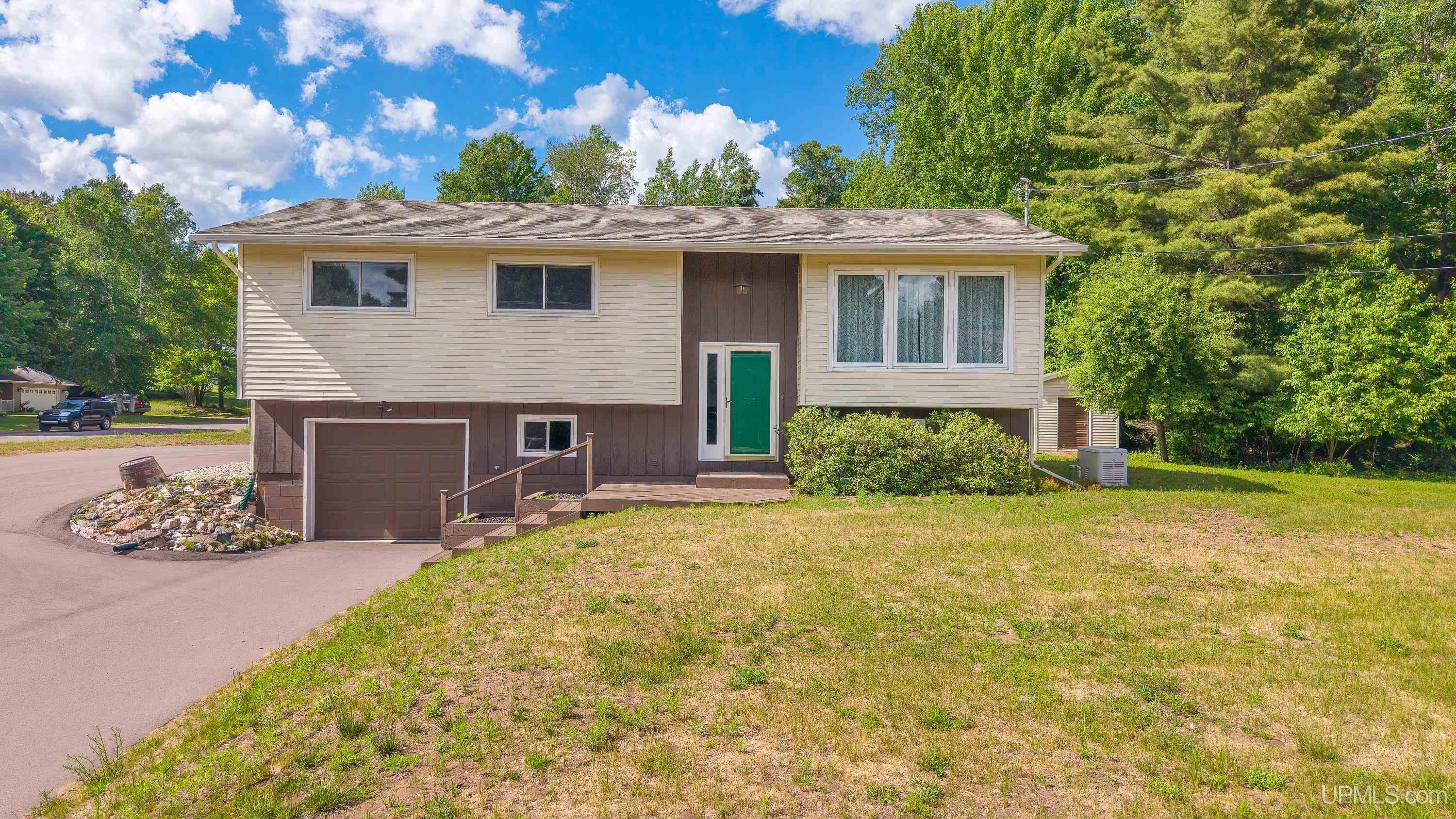 204 Ford Road Marquette, MI 49855 - Photo 1 of 47