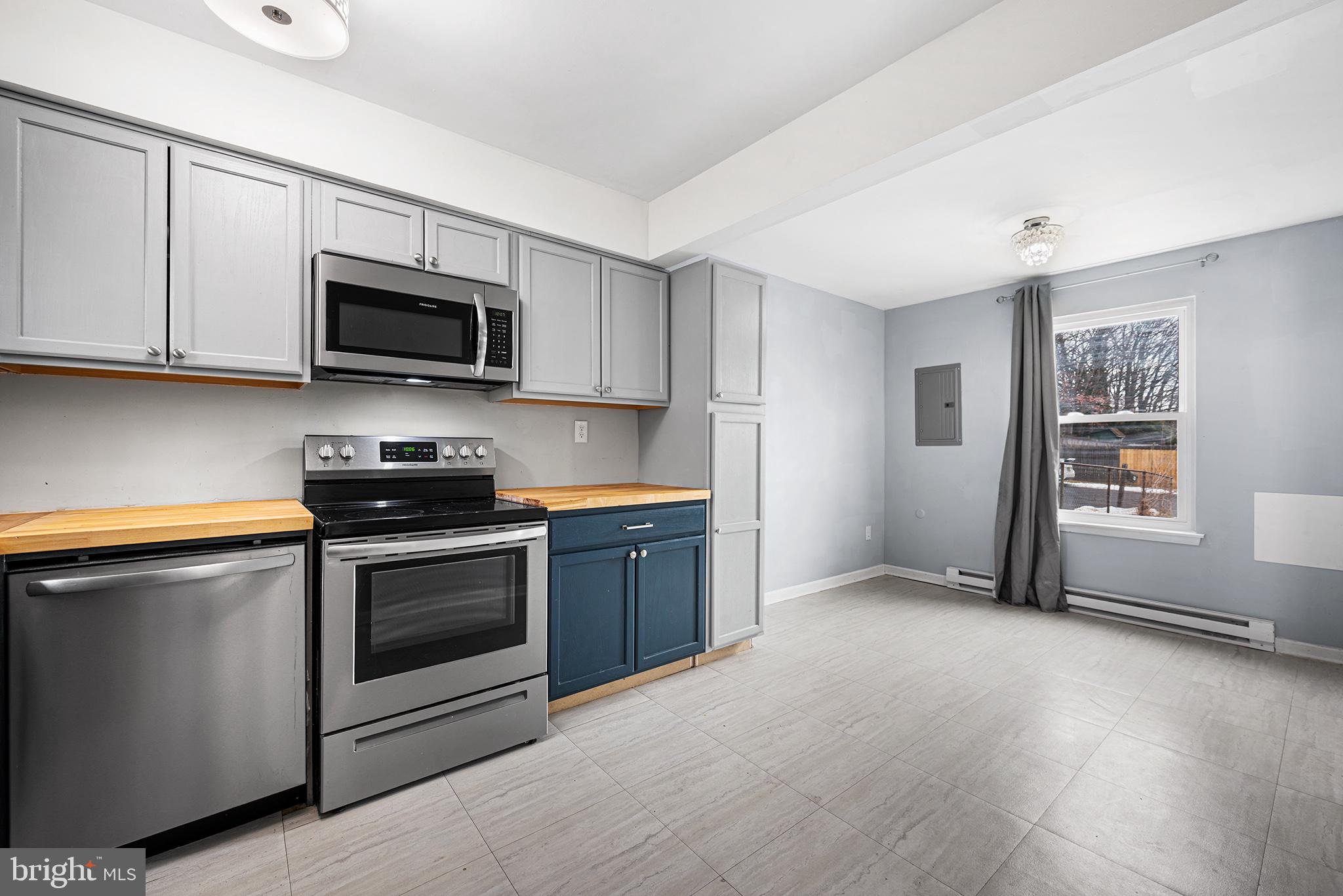 69 Edinshire Road Sicklerville, NJ 08081 - Photo 15 of 33