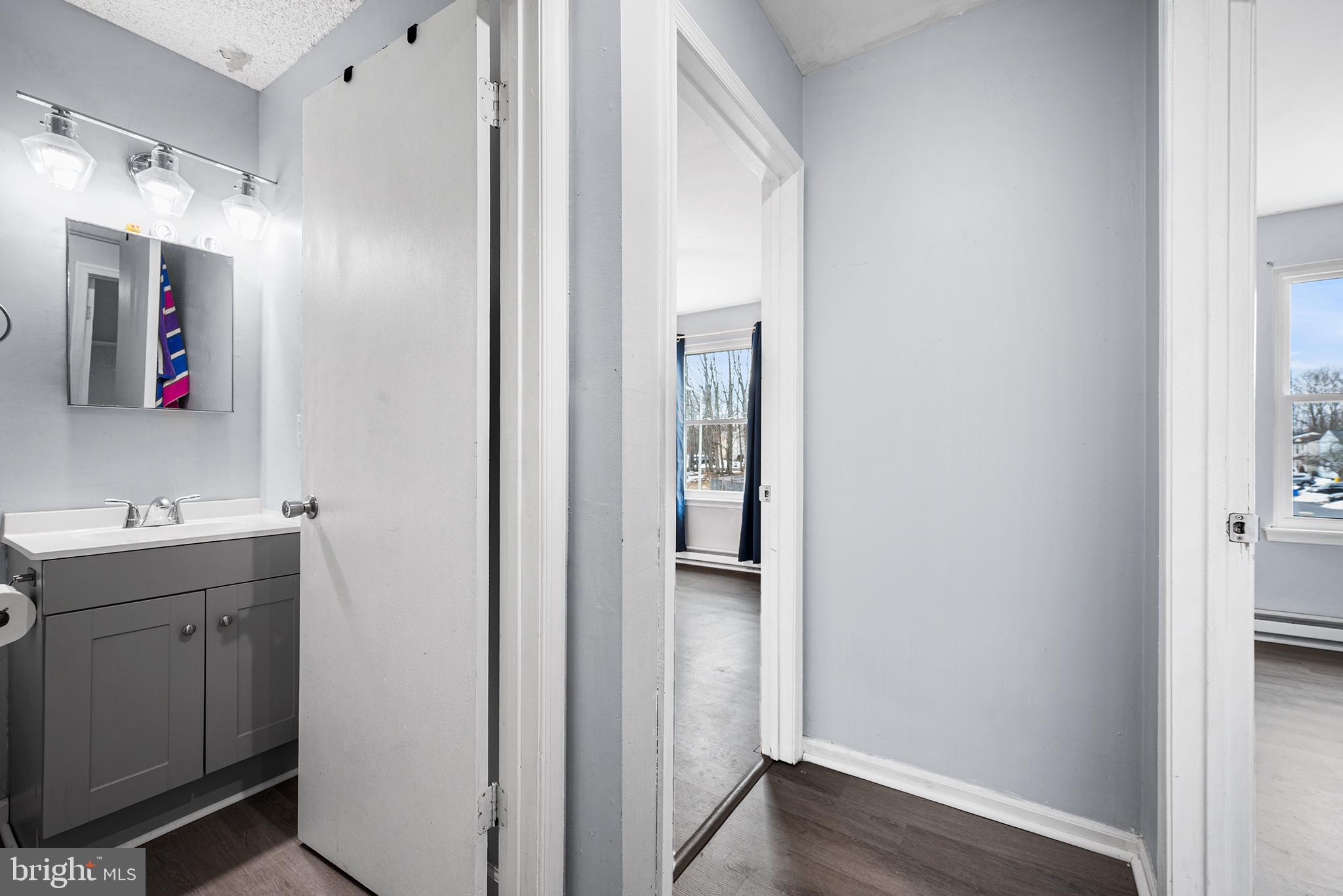 69 Edinshire Road Sicklerville, NJ 08081 - Photo 16 of 33