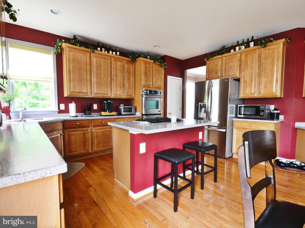 7550 Rio Grande Way Gainesville, VA 20155 - Photo 8 of 28 Kitchen
