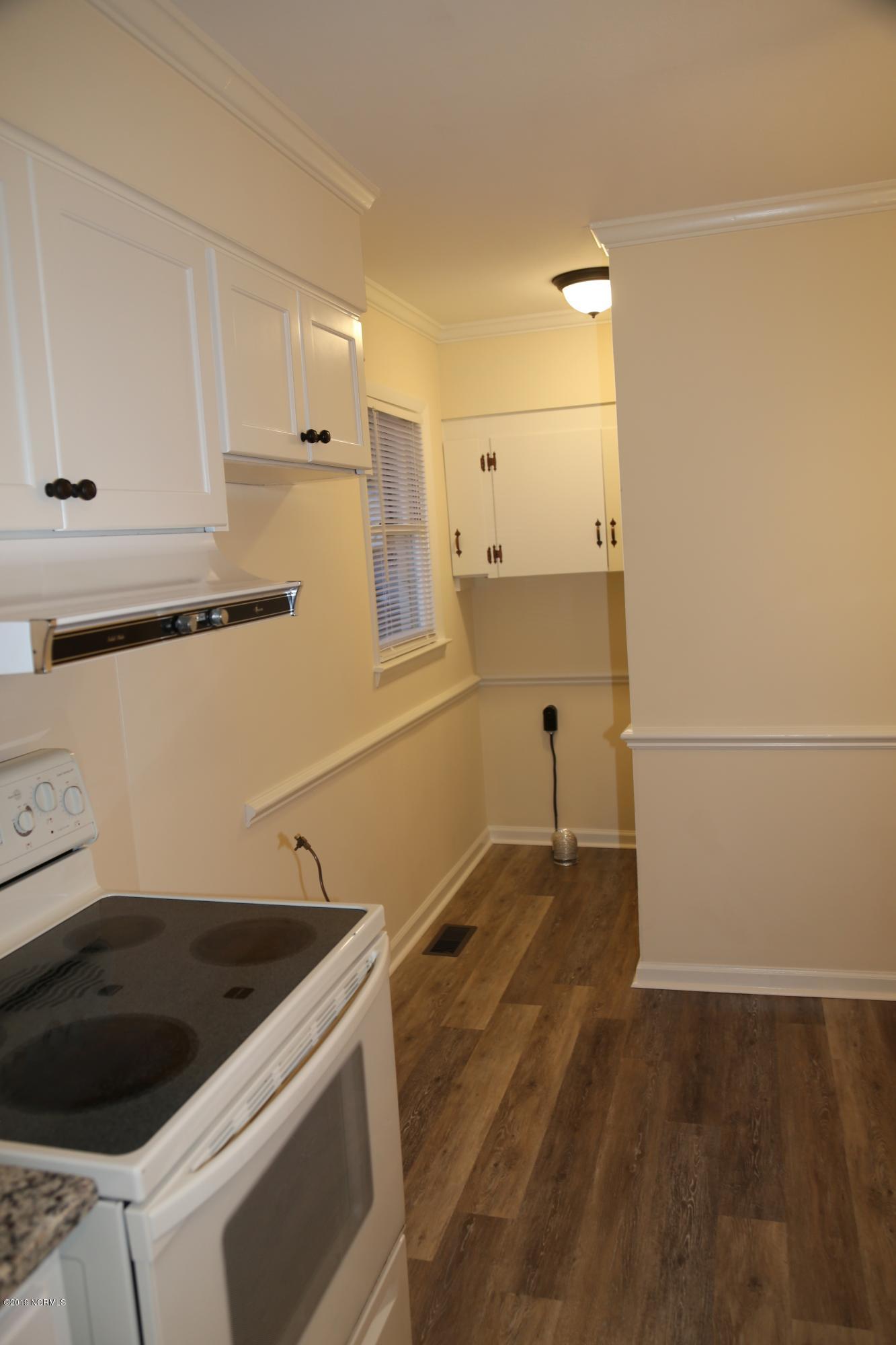 605 Raleigh Road Clinton, NC 28328 - Photo 14 of 29 IMG_8036