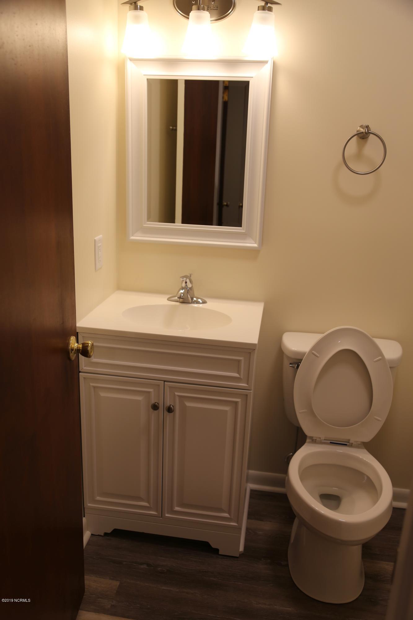 605 Raleigh Road Clinton, NC 28328 - Photo 22 of 29 IMG_8018