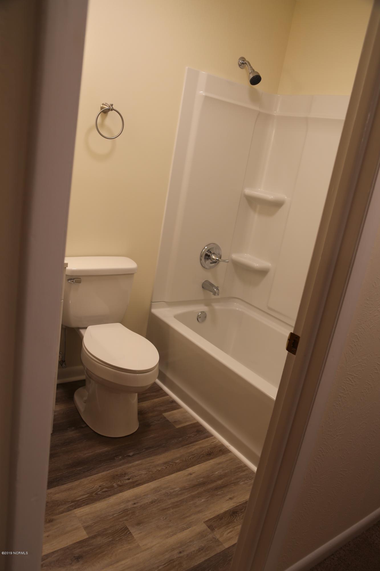 605 Raleigh Road Clinton, NC 28328 - Photo 24 of 29 IMG_8041